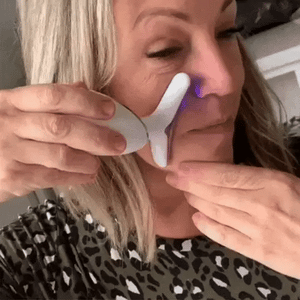 Masajeador 3 en 1: Rejuvenece tu piel en minutos, desde casa! 🏵️